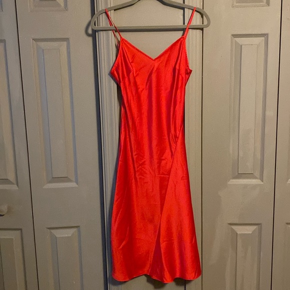 Express red slip - Picture 1 of 2